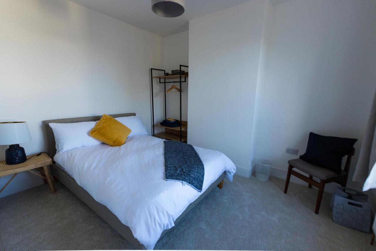 Ferienwohnung Amazing New 3 Double Bed House In Staple Hill! Bristol Exterior foto
